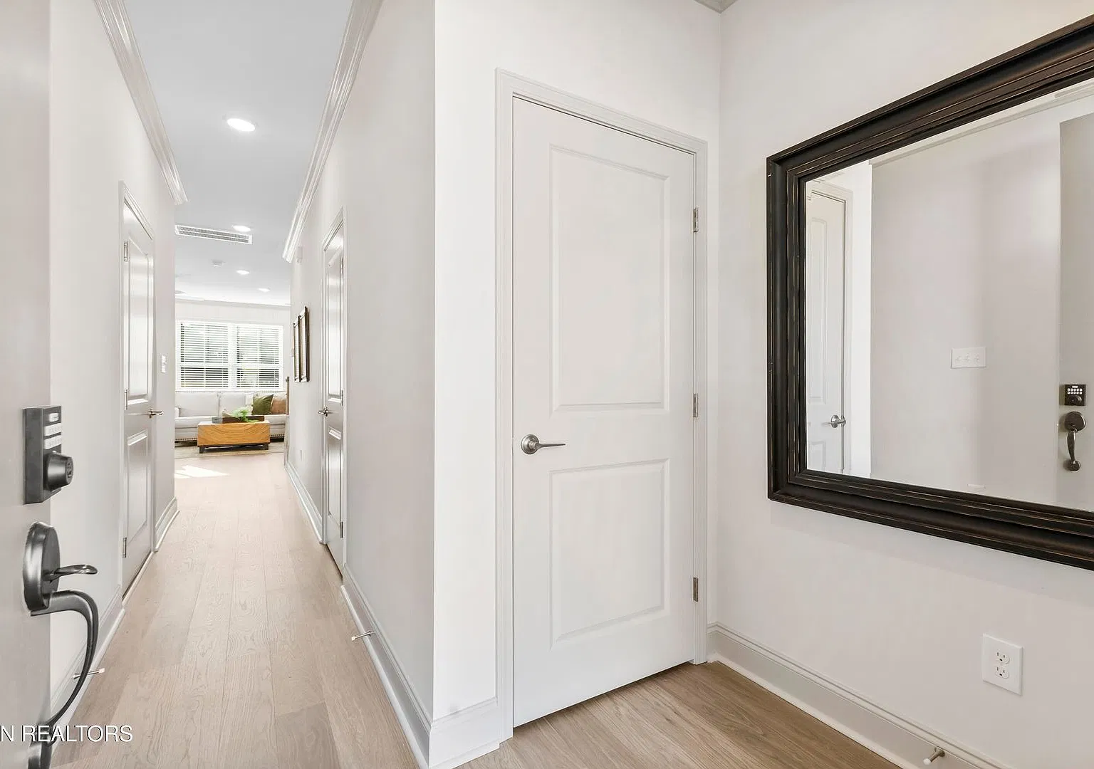 Modern 3-Bed, 2.5-Bath Townhome Lily at Bennett Village — Photo 3
