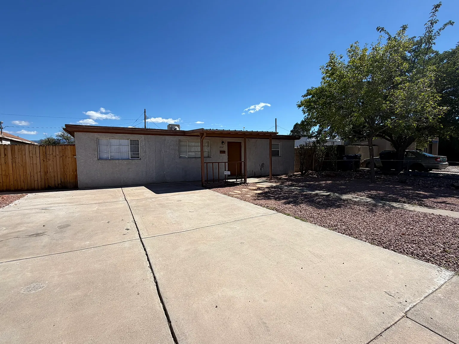 3 bed, 1914 sqft, $2,095 — Photo 3
