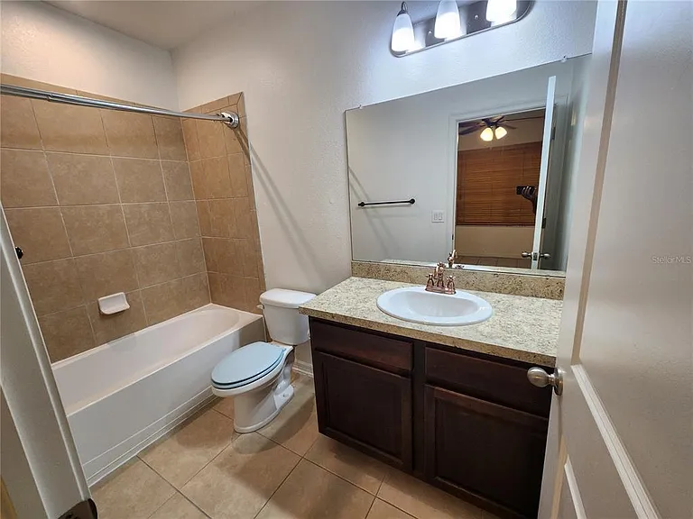 1112 Hillhurst Dr — Photo 22