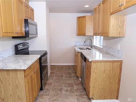 3rd image of 4637 Gallup Dr SE