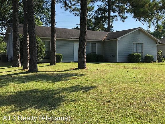 2nd image of 3433 Herbert Dr