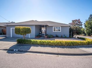 69 Ridgewood Dr, San Rafael, CA 94901