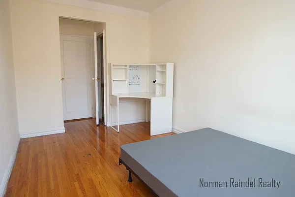 Rented by Norman Raindel, LREB | media 43