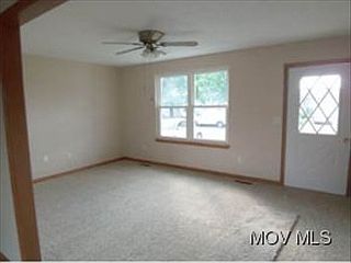 3rd image of 521 Lincolnshire Dr
