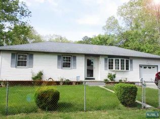 250 Curtain Ave, Browns Mills, NJ