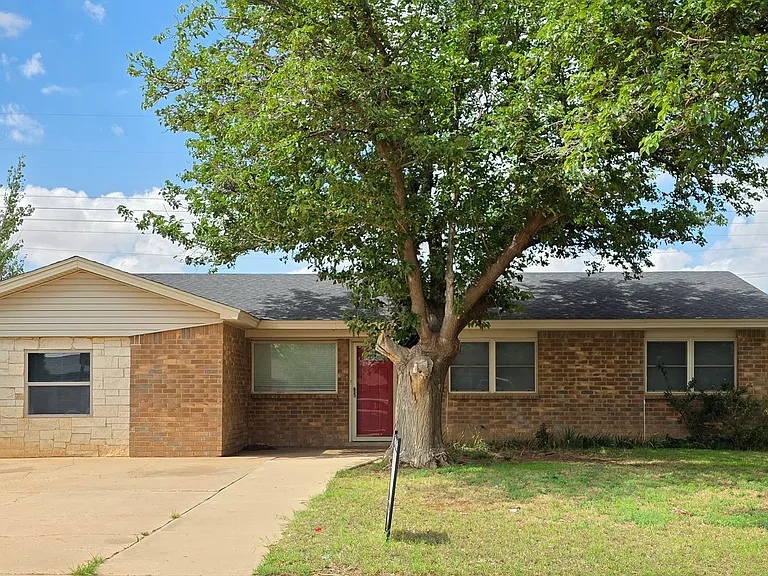 4530 Marshall St — Photo 1