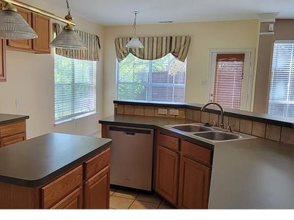 2400 Spillway Cir
