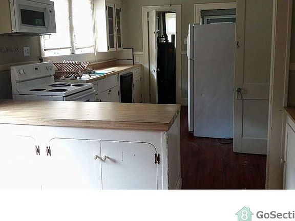 2nd image of 610 Kirby Pl