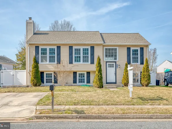 16 Maxa Ct, Middle River, MD 21220