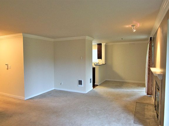 4th image of 1844 S 284th Ln APT I101