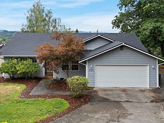 3rd image of 220 SE Winchester Hill Drive