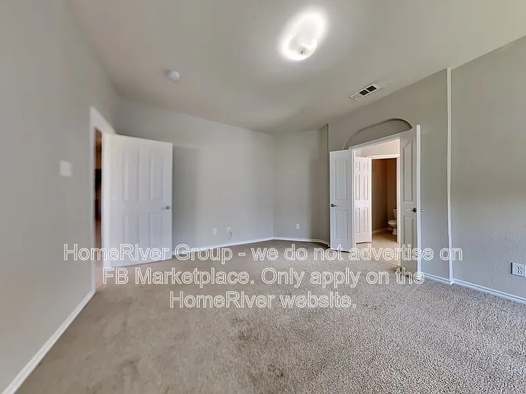 4005 Martinsburg Dr — Photo 7
