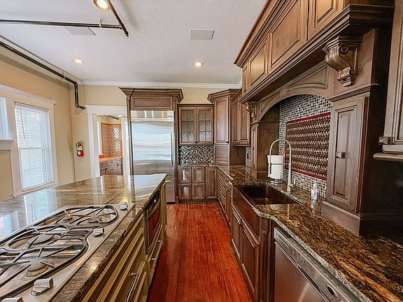 4th image of 1120 NW 51st St #1