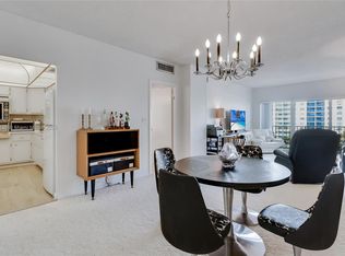 500 Bayview Dr APT 517, Sunny Isles Beach, FL 33160