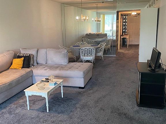 5th image of 4015 W Palm Aire Drive #105