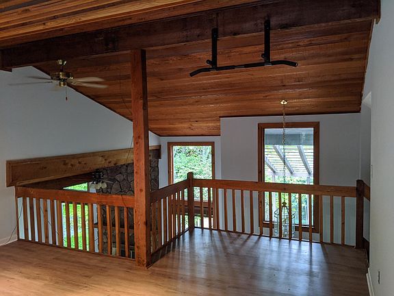 4th image of 2615 Rocky Springs Dr