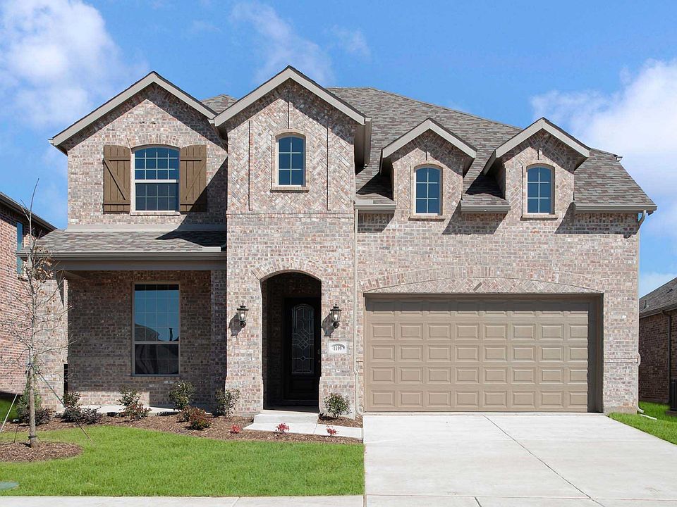1st image of 1100 Chatsworth Dr