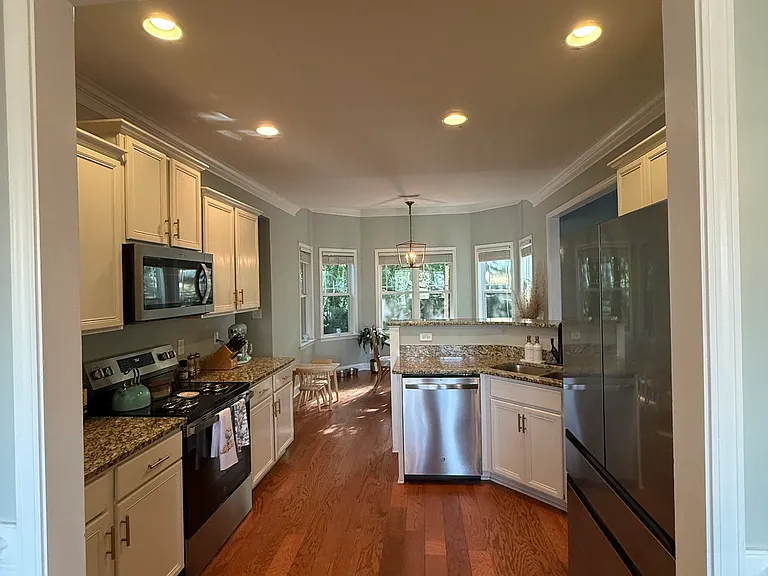 204 River Oats Ct — Photo 7