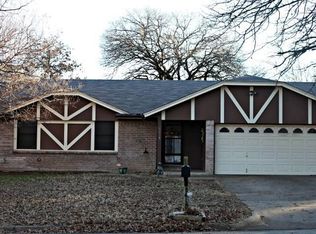 5618 Woodhollow Dr, Arlington, TX 76016
