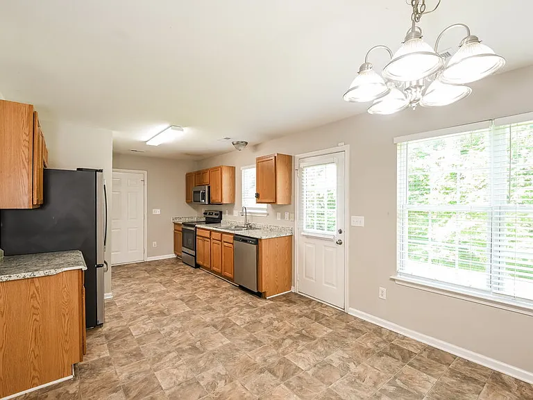 8819 Twisted Pine Dr — Photo 9