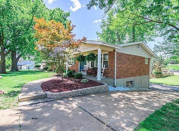 4th image of 4530 Blairwood Dr