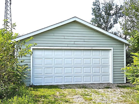 The 2-car garage