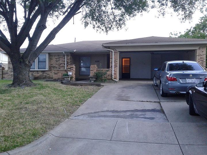 1st image of 2321 Parkside Dr