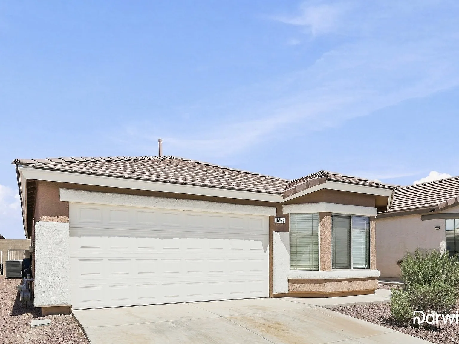 4 bed, 2.0 bath, 1415 sqft, $1,925 — Photo 2