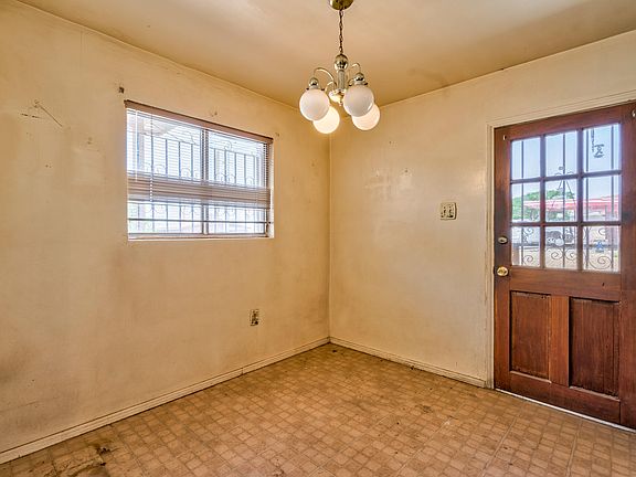 5th image of 6141 Tampa Ave