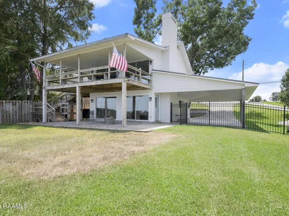 6290 False River Rd, River Road, LA 70762