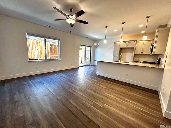 5th image of 4240 Galaway Ct