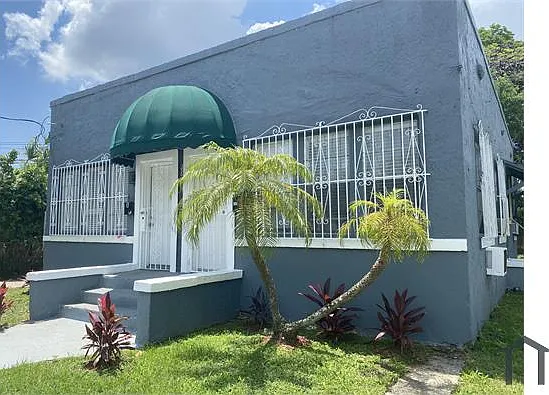 2 bed, $2,195 — Photo 3