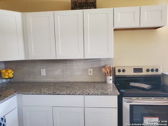 5th image of 1842 Aransas Ave