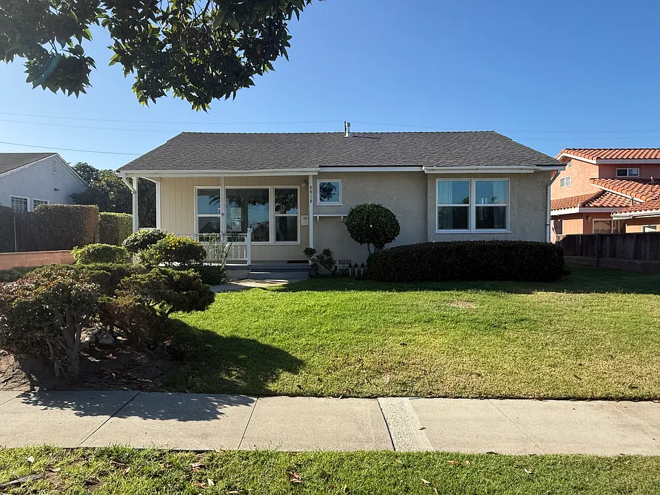 4910 Torrance Blvd