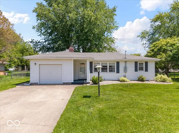 6906 Hendricks St, Anderson, IN 46013
