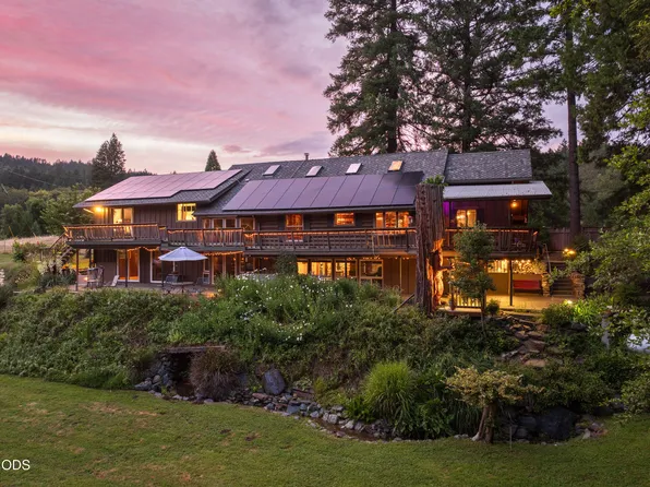 8489 Redwood Hwy, Grants Pass, OR 97543