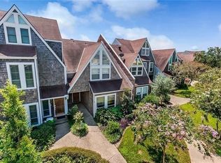 14 Spinnaker Ln, New Orleans, LA 70124