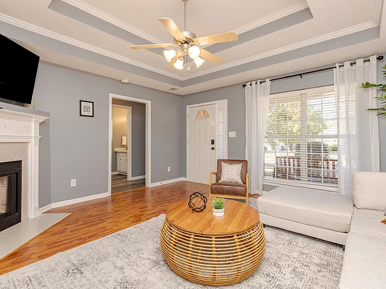 225 Stirling Bridge Dr — Photo 16