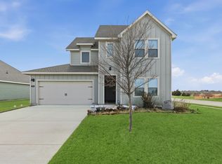 709 Primrose Ln, Pilot Point, TX 76258