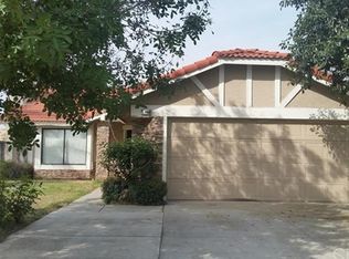 15660 Citron Ave, Fontana, CA 92335