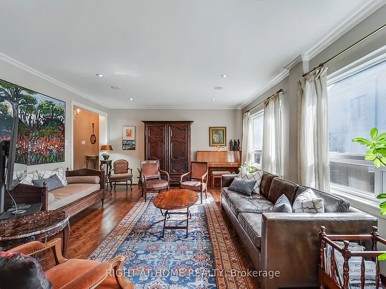 25 Clarendon Ave — Photo 6