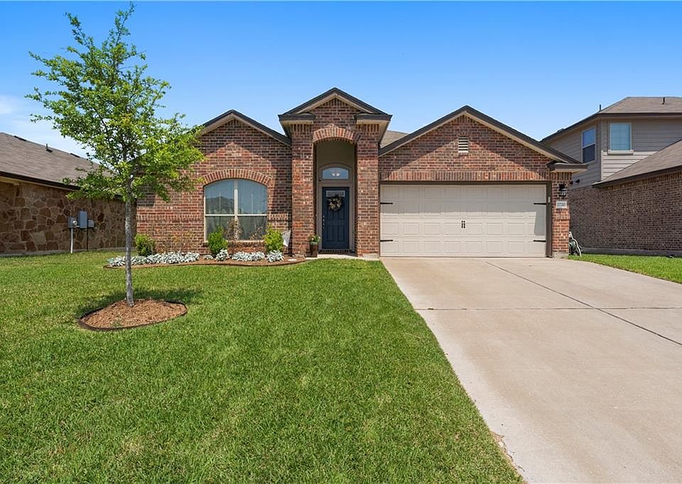 1st image of 2720 Gilchrist Dr