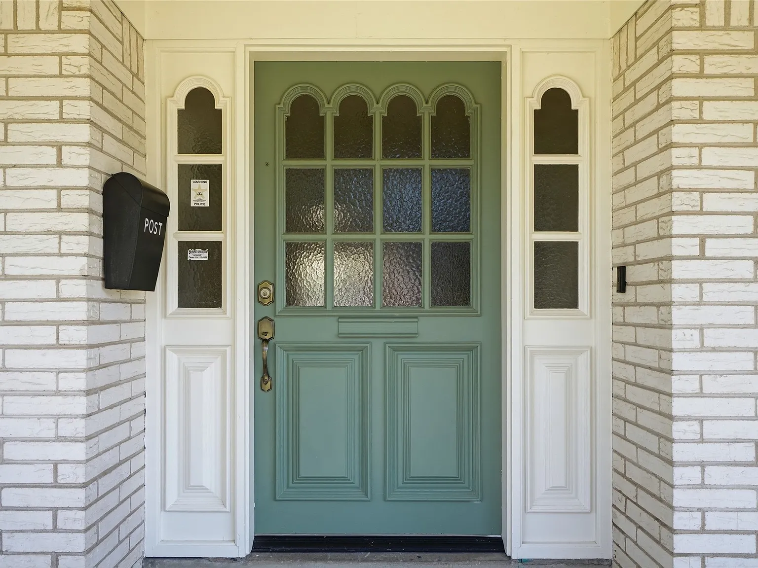 4 bed, 2.5 bath, 2970 sqft, $3,150 — Photo 3