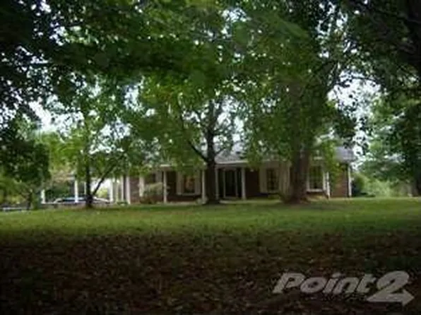5250 Turney Groce Rd, Byrdstown, TN 38549