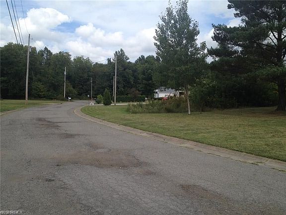 4th image of 141 Aurora Cir