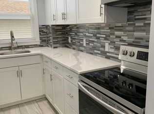 191 Grand Ave #1, Pawtucket, RI 02861