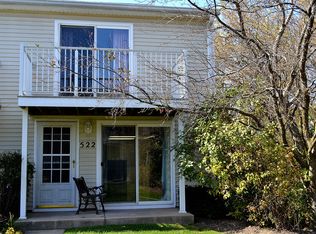 522 Meadow Green Ln, Round Lake Beach, IL