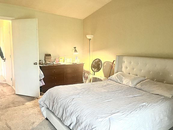 5th image of 3555 Chesapeake Dr