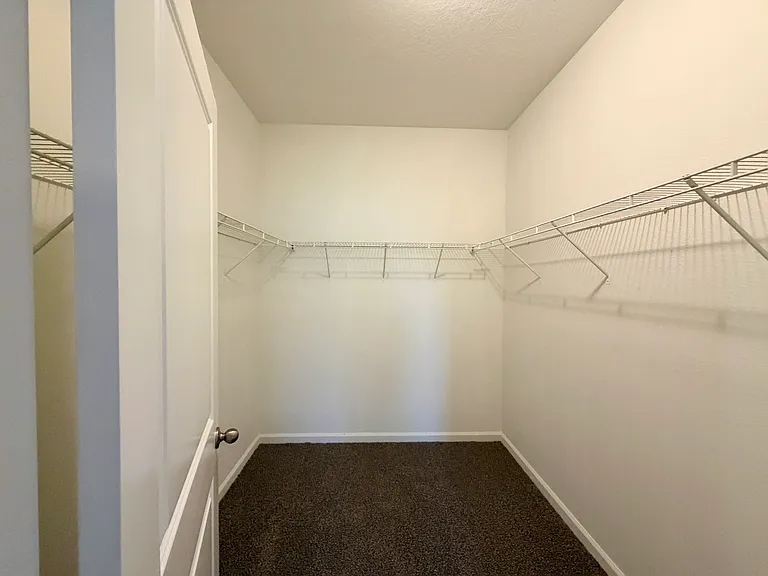 1136 Roberta Rd — Photo 14