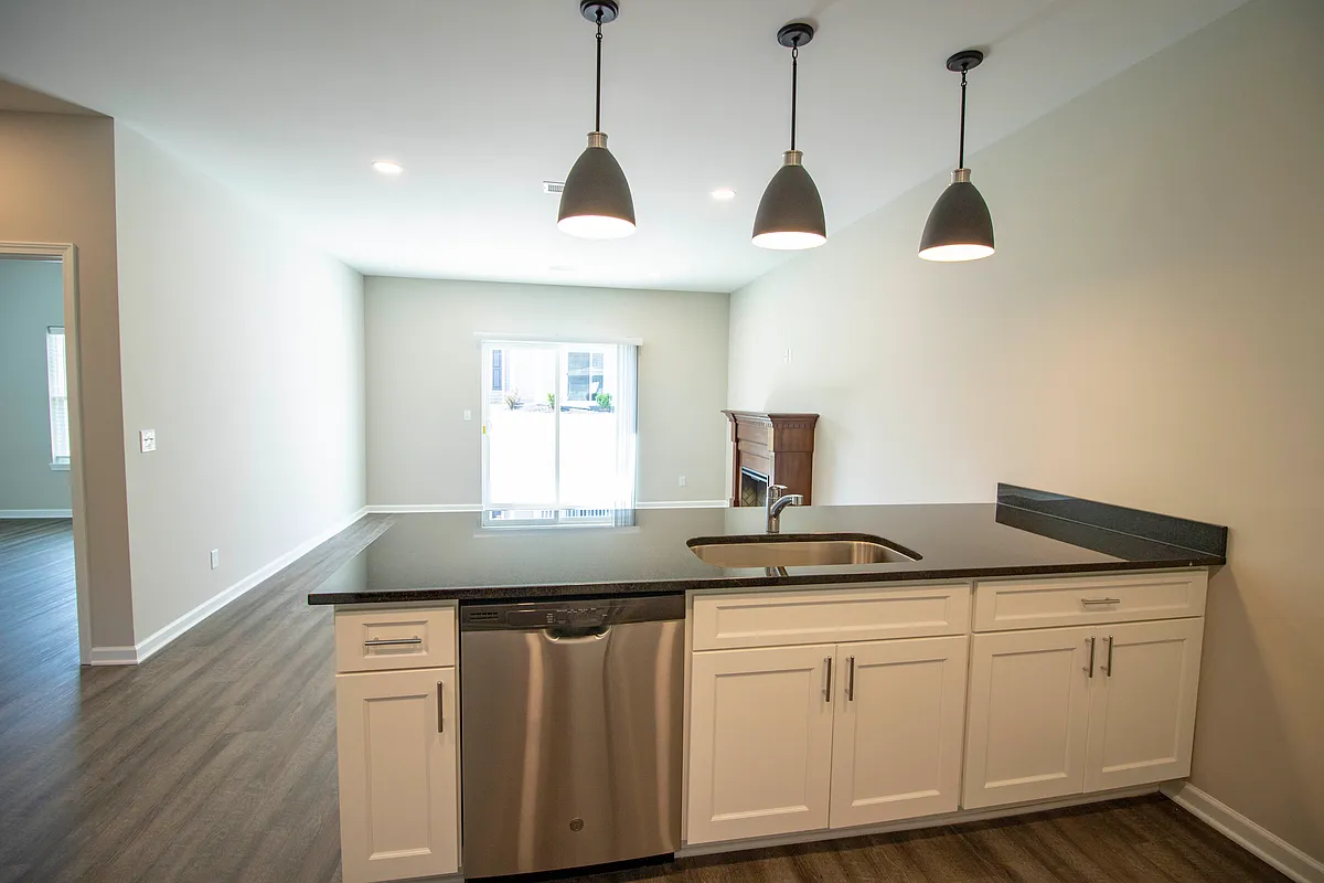 Building Photo - 765 Fairchild Place